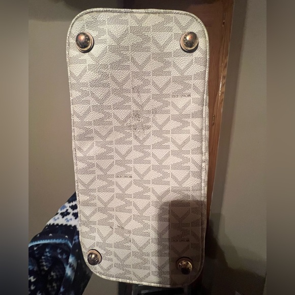 Michael Kors Tote - Picture 4 of 5